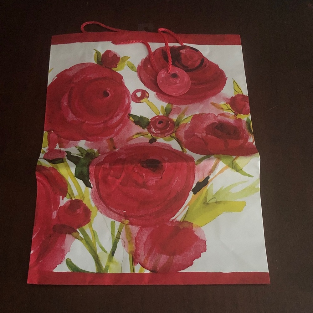 🛍️ Floral Gift Bag with Rope Handles